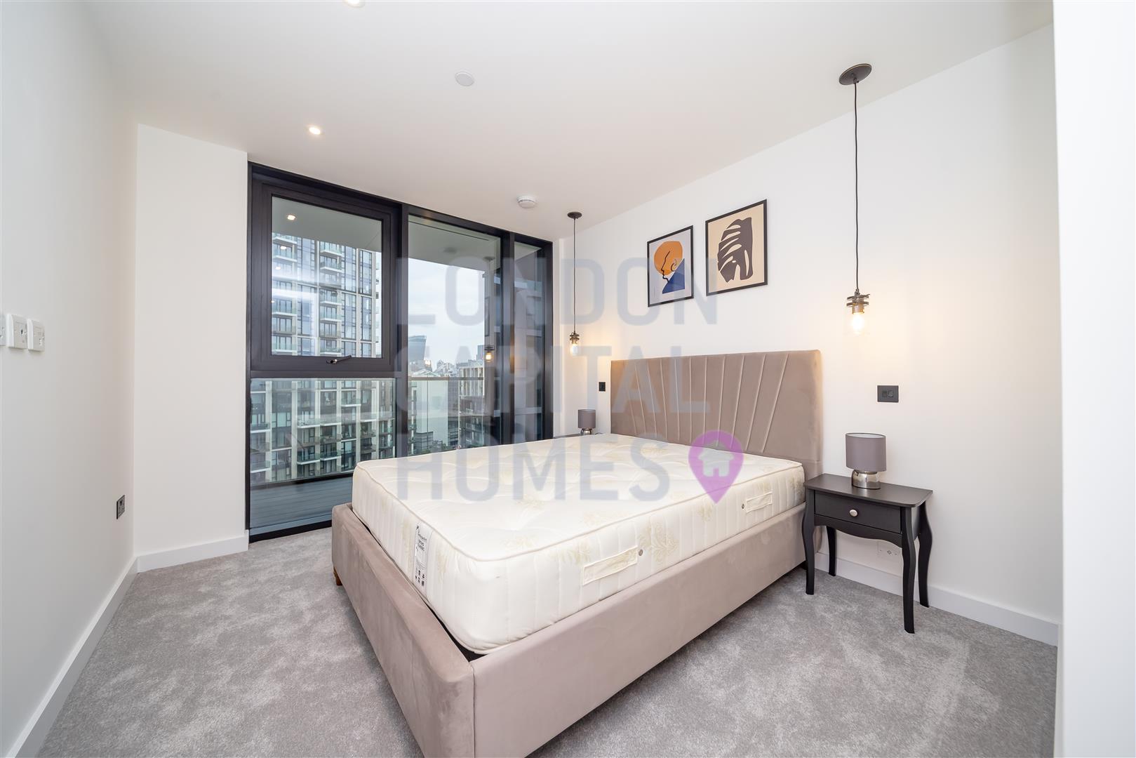 1 merino Gardens, London